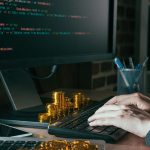 хакер взлом майнинг криптовалют биткоин