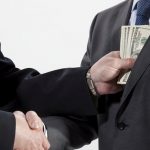 брокер мошенник