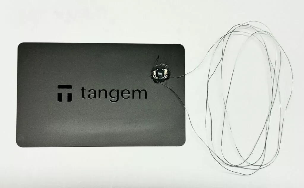 The makeshift antenna Donjon created to focus on the chip’s electromagnetic emissions